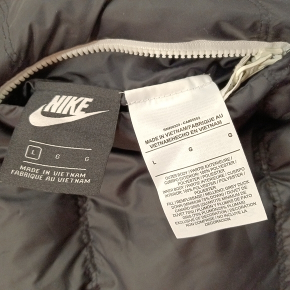 Nike Womens Down Windrunner Puffer Vest Size Large Reversible - Picture 12 of 14
